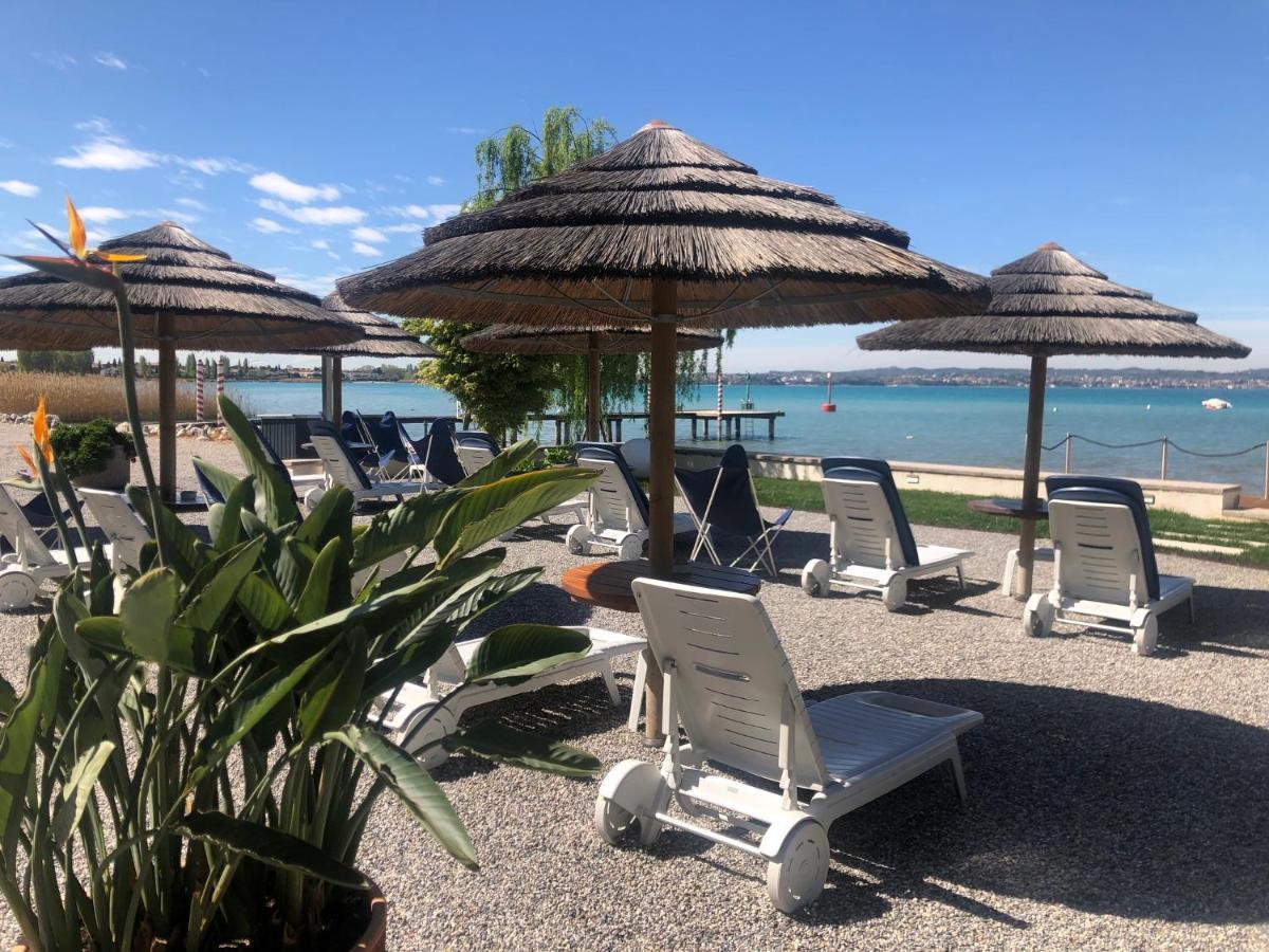 Le Petit Du Lac Sirmione Bagian luar foto