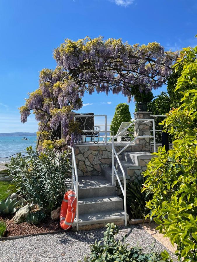 Le Petit Du Lac Sirmione Bagian luar foto